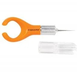 Fiskars Fingertip Detail Knife precisiemes voor collage en SoulCollage kaarten
