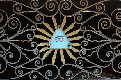 Symbolisch oog in metalen patroon voor SoulCollage® kaarten en mystieke collages