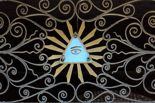 Symbolisch oog in metalen patroon voor SoulCollage® kaarten en mystieke collages