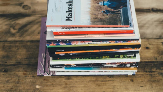 Set mit gebrauchten Zeitschriften mit verschiedenen Bildern, geeignet für SoulCollage und Collagen